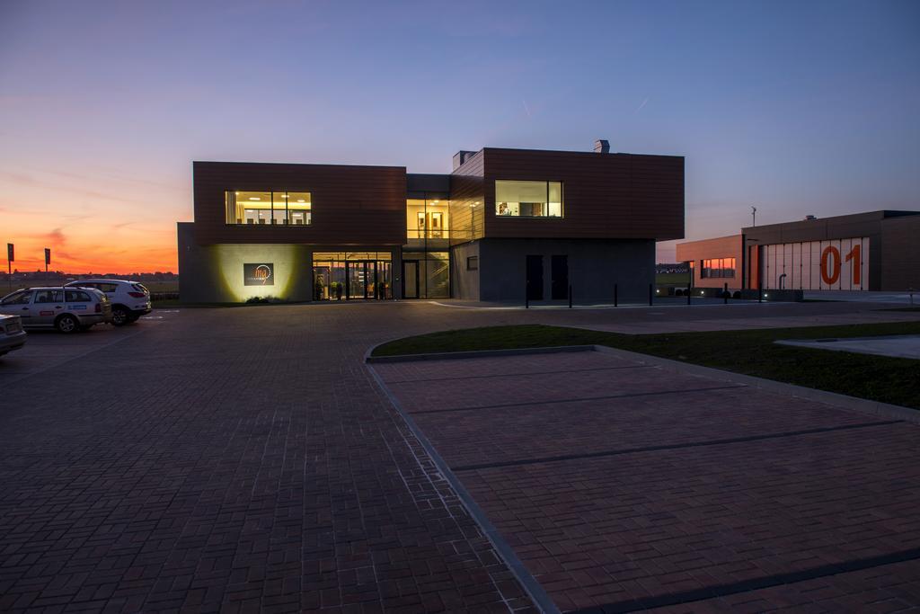 Mg Restaurace/Luxury Apartments Mladá Boleslav Екстериор снимка