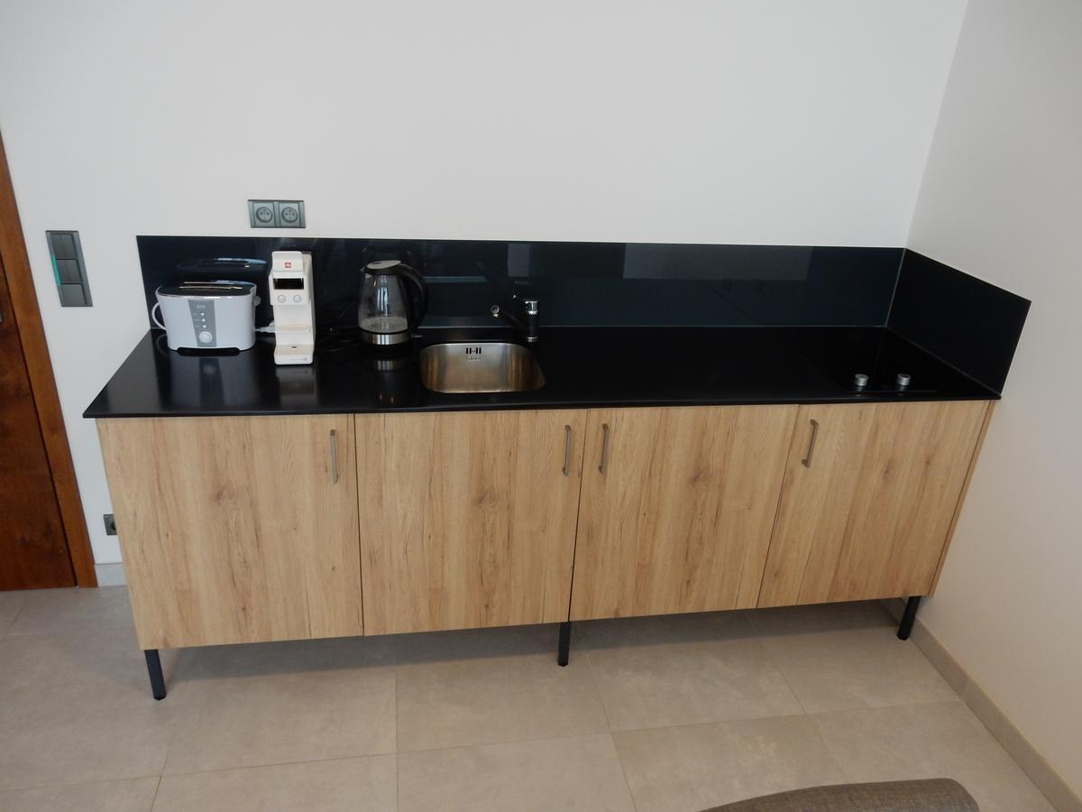 Mg Restaurace/Luxury Apartments Mladá Boleslav Екстериор снимка