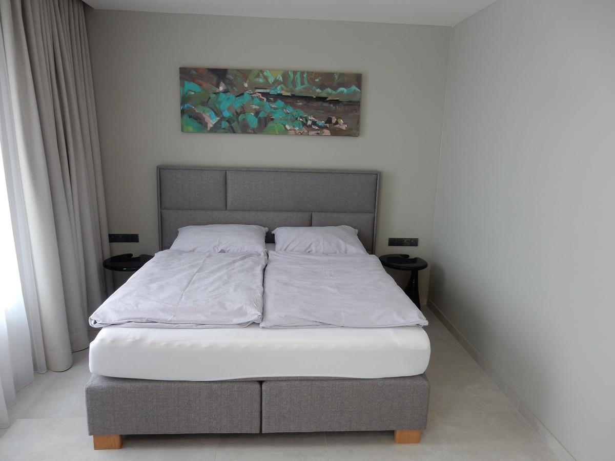 Mg Restaurace/Luxury Apartments Mladá Boleslav Екстериор снимка