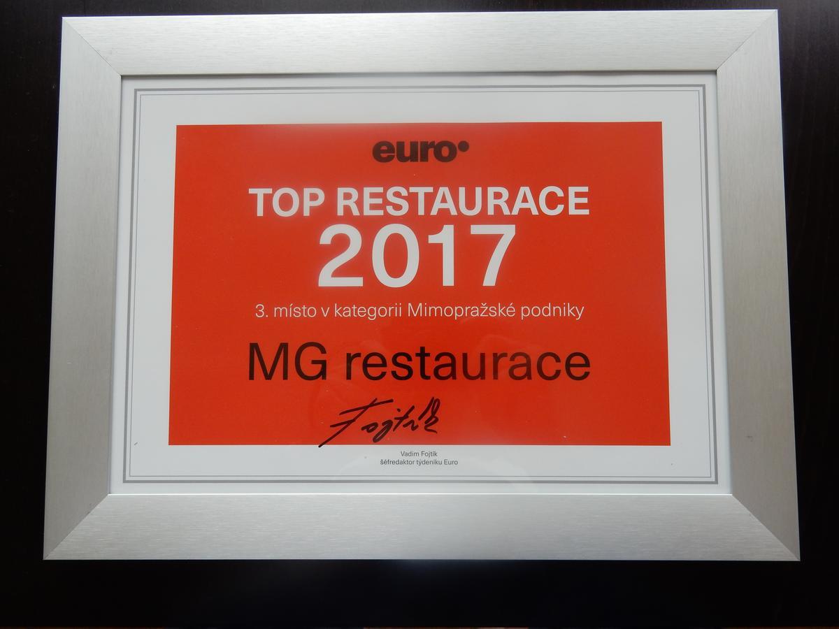 Mg Restaurace/Luxury Apartments Mladá Boleslav Екстериор снимка