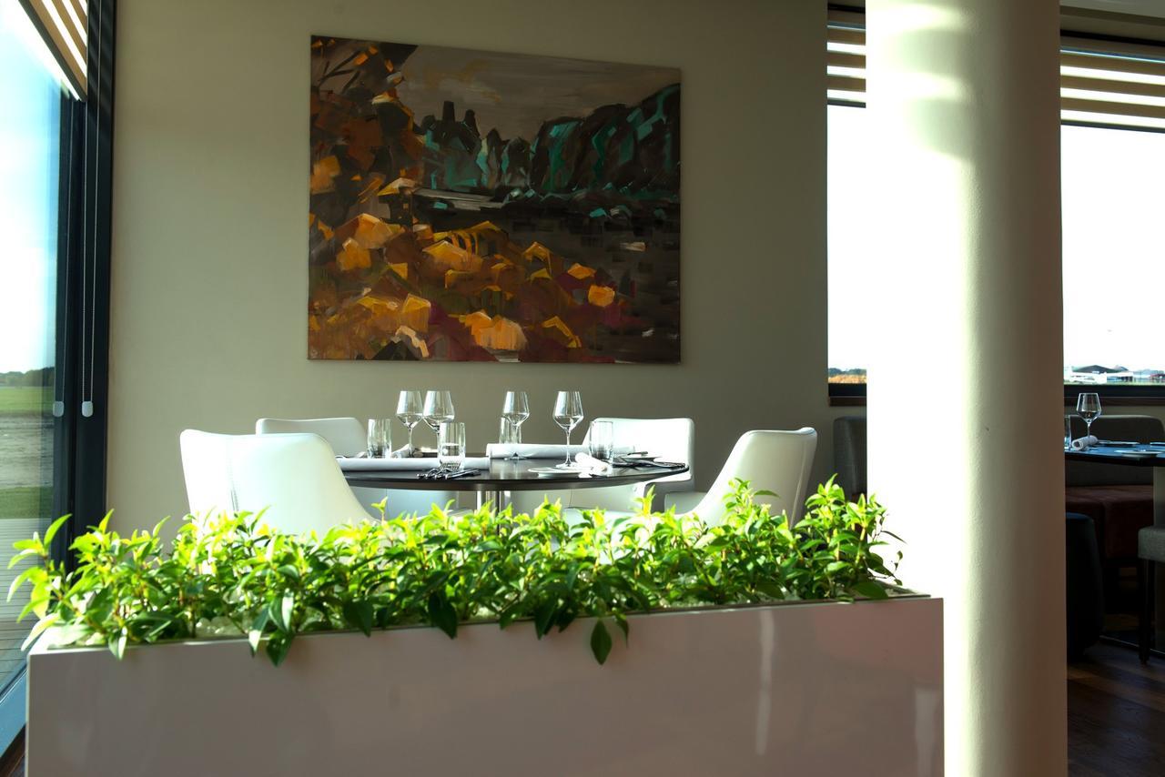 Mg Restaurace/Luxury Apartments Mladá Boleslav Екстериор снимка